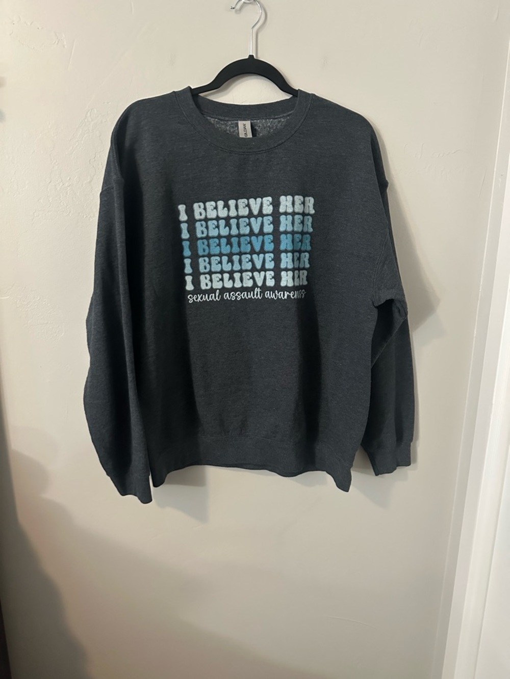 Gildan Charcoal Crewneck Sweatshirt with Blue Gradient "I Believe Her" Print